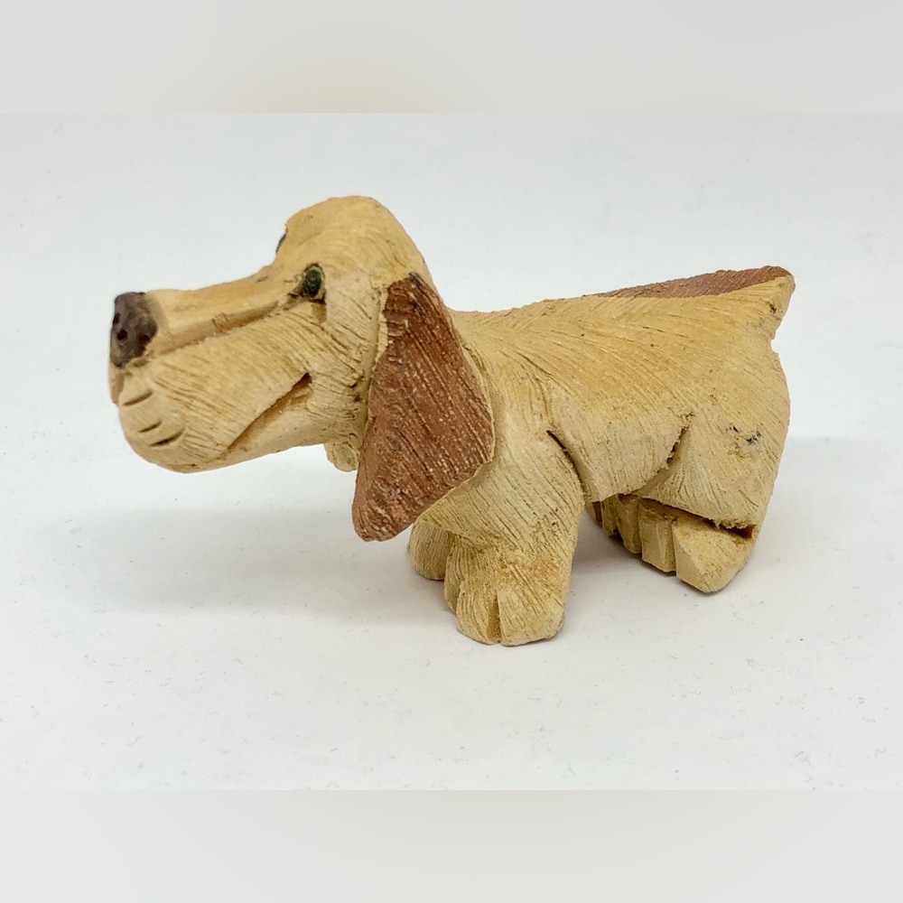 Artesania Rinconada Basset Hound Dog Figurine